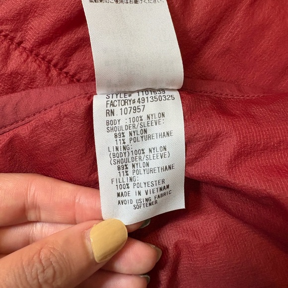 Montbell - Men’s Red Lightweight Puffer Jacket - Size L - Picture 3 of 3